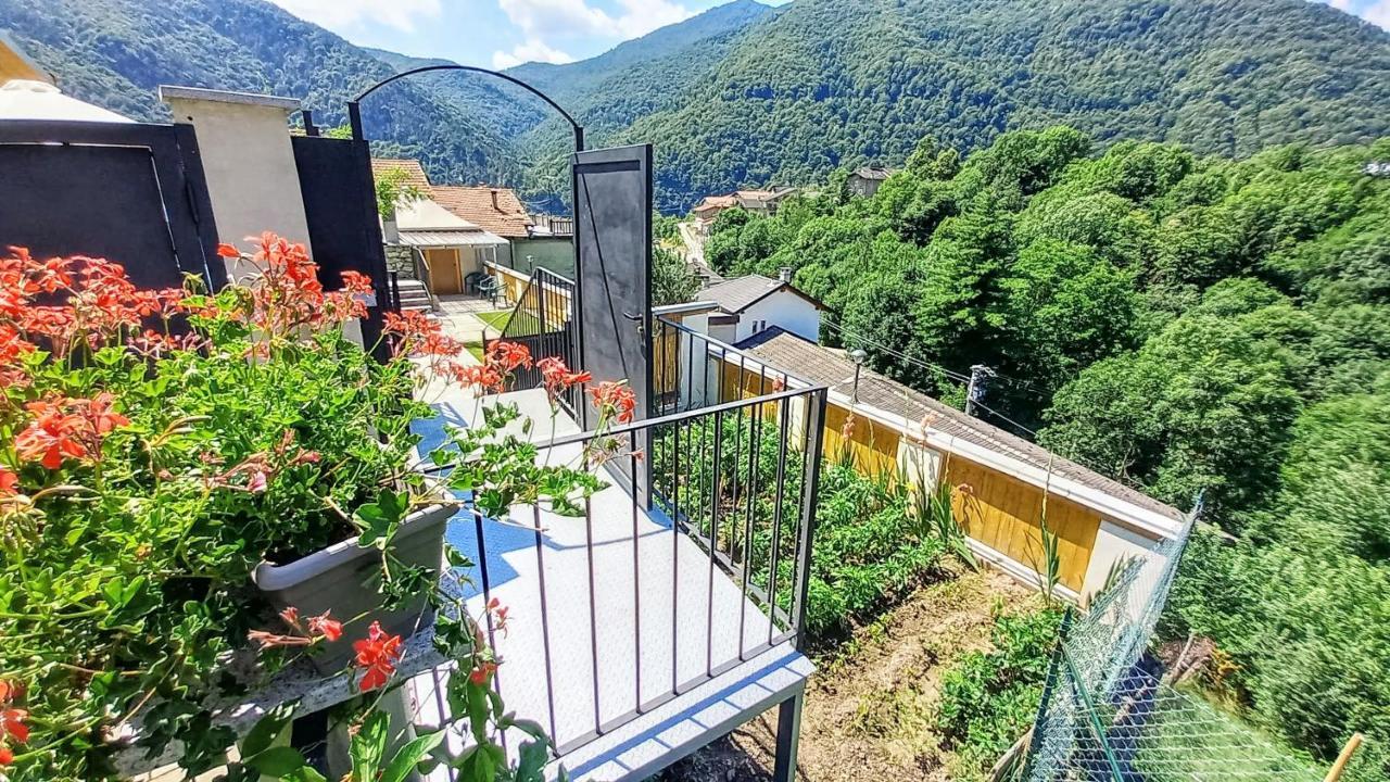 Vallemaira House Casa Belvedere Luce & Sole 10 Posti Letto San Damiano Macra Екстер'єр фото