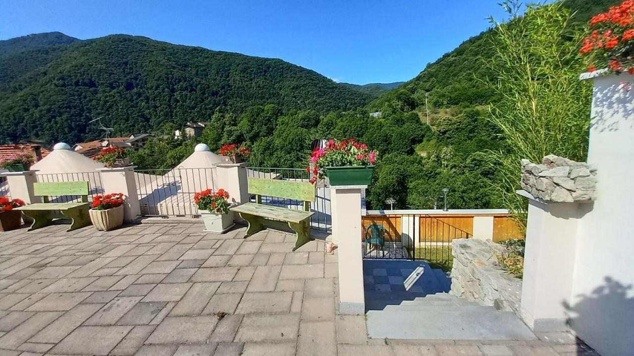 Vallemaira House Casa Belvedere Luce & Sole 10 Posti Letto San Damiano Macra Екстер'єр фото